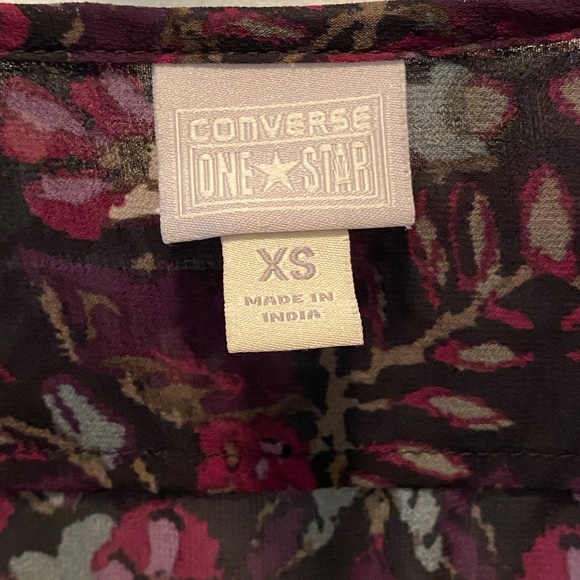 Converse blouse size xs. - Picture 4 of 5